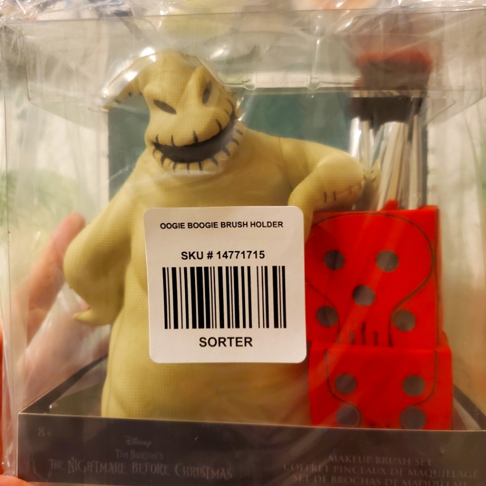 Oogie Boogie make up brush holder with brushes